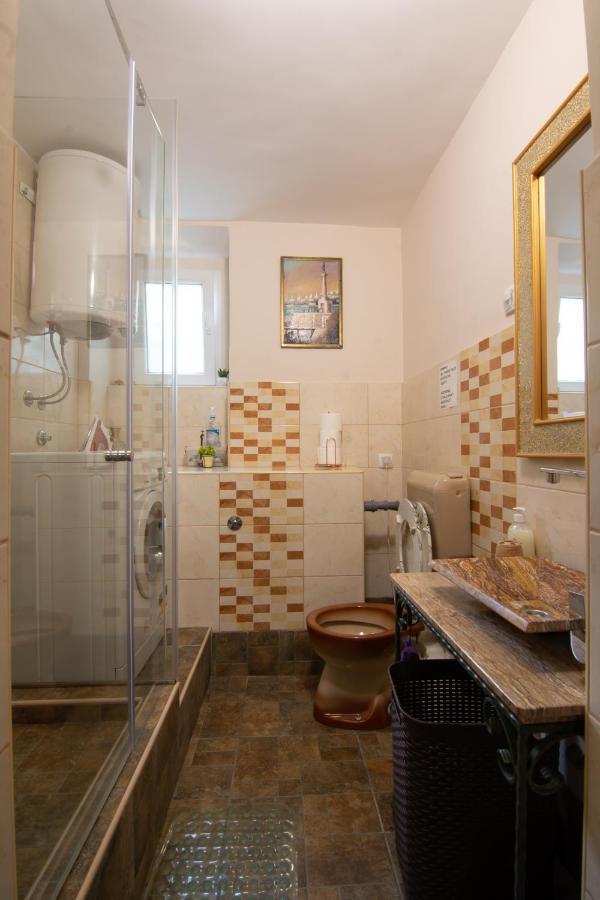 Top Spot Apartment Belgrado Esterno foto