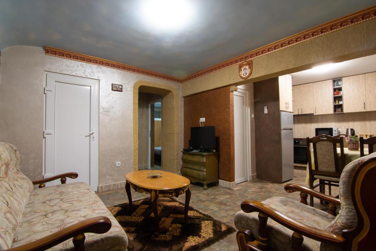 Top Spot Apartment Belgrado Esterno foto
