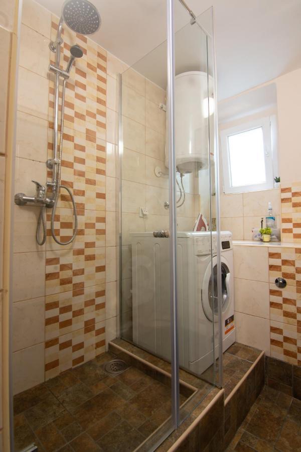 Top Spot Apartment Belgrado Esterno foto
